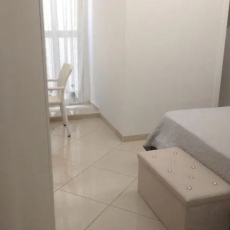 Kimia Home, Centro Affittacamere 3*