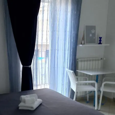 Kimia Home, Centro Affittacamere Modugno