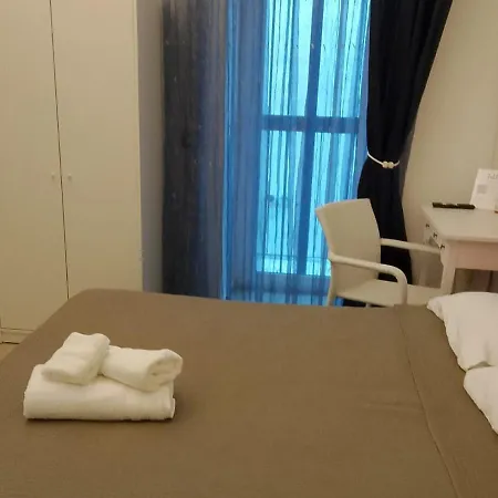 Kimia Home, Centro
